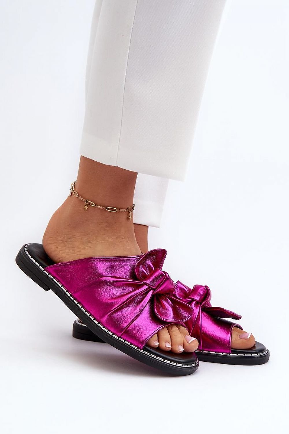 Flip-flops model 196690